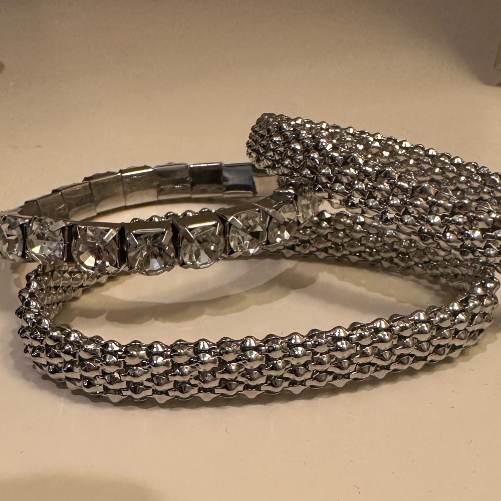 Elegant Silver Women's Bracelet Set